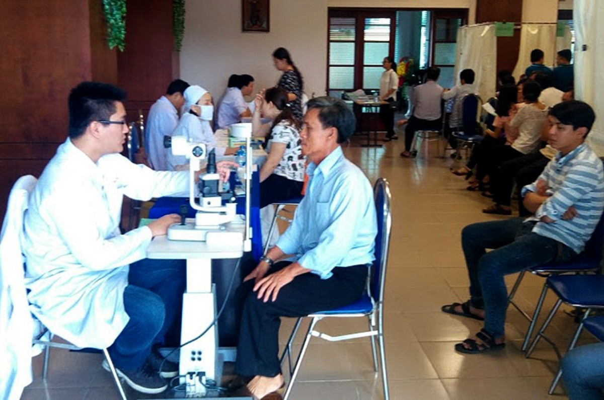 Long An: Chăm sóc sức khỏe, phòng chống BNN cho NLĐ