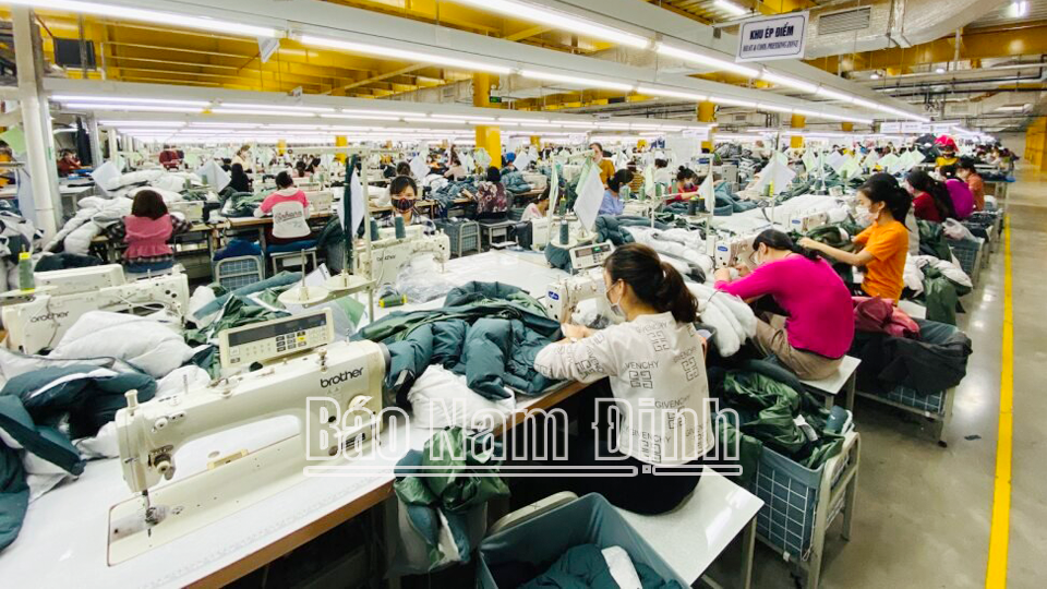 Huyện Ý Yên: Tăng cường quản lý ATVSLĐ trong doanh nghiệp