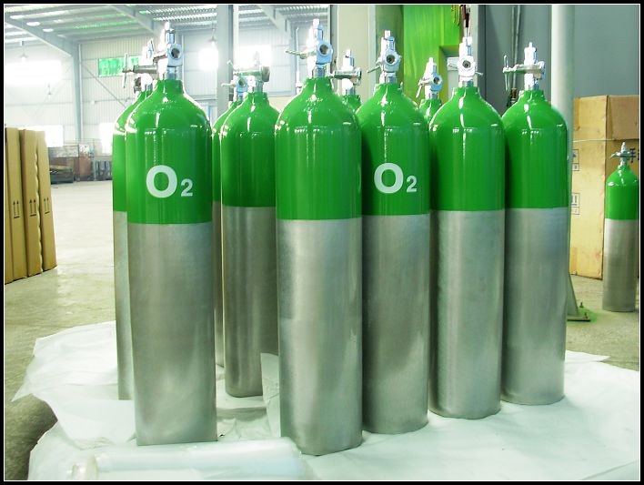 Nổ bình oxy, giám đốc và tài xế chết thảm